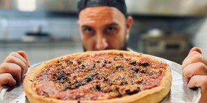 Πίτσα deep dish Αθήνα Στηβς ΑΕ Κεραμεικός