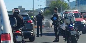 Αυτοκίνητο τυλίχθηκε στις φλόγες στην Εθνική Οδό