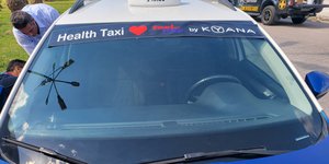 Με απινιδωτές εξοπλίζονται ταξί