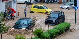 Εικόνες καταστροφής στο Βόλο