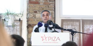 O Ευκλείδης Τσακαλώτος σε ομιλία