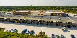 Το μεγαλύτερο βενζινάδικο στον πλανήτη με τις 120 αντλίες