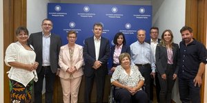 O Μιχάλης Χρυσοχοϊδης με στελέχη της Ενωσης Ασθενών