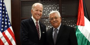 Τζο Μπάιντεν και Μαχμούτ Αμπάς -