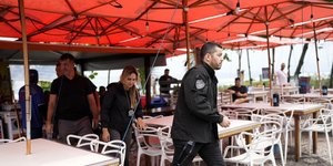 Αστυνομικοί σε μπαρ στη Βραζιλία