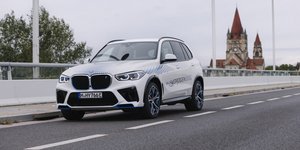 BMW iX5
