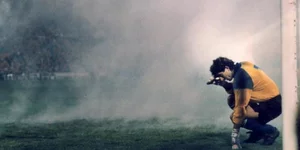 Φωτογραφία από το βράδυ που αποτράπηκε το να παιχθεί «τελικός» μεταξύ Ελλάδας και Ολλανδίας για τα προκριματικά του Euro