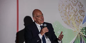 Ο Νίκος Δένδιας σε συνέδριο του Economist