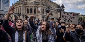 Διαδήλωση υπέρ της Παλαιστίνης στη Φρανκφούρτη της Γερμανίας
