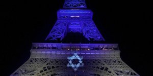 Ο Πύργος του Άιφελ στα χρώματα του Ισραήλ 