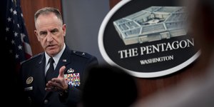 O εκπρόσωπος του Πενταγώνου των ΗΠΑ, Πάτρικ Ράιντερ