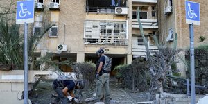 Ενοπλοι αστυνομικοί έξω από σπίτι στο Ισραήλ