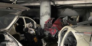 Κλεμμένα αυτοκίνητα σε αποθήκη 