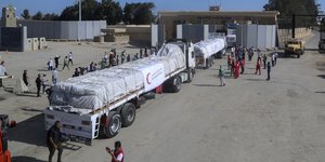 Αυτοκινητοπομπή με βοήθεια στάλθηκε στη Γάζα