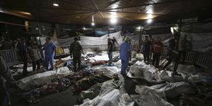 Το βομβαρδισμένο νοσοκομείο στη Γάζα με τους εκατοντάδες νεκρούς