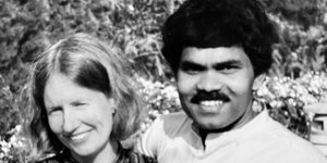 Ο Pradyumna Kumar Mahanandia με τη σύζυγό του, Charlotte Von Schedvin