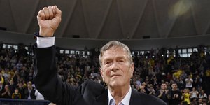 Ο πολιτικός κόσμος αποχαιρετά τον Γιάννη Ιωαννίδη