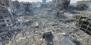 Ισοπεδωμένη η Λωρίδα της Γάζας μετά τους ισραηλινούς βομβαρδισμούς που ήρθαν ως «απάντηση» στη βίαια επίθεση της Χαμάς