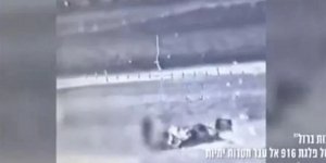 Η στιγμή που το πολεμικό ναυτικό του Ισραήλ βομβαρδίζει βάρκες με Παλαιστίνιους μαχητές 