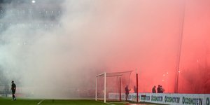 Εικόνα από το Καραϊσκάκη μετά το γκολ που πέτυχε ο Ολυμπιακός