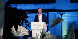 Ο Κώστας Μπακογιάννης στην κεντρική προεκλογική του ομιλία