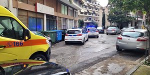 Άνδρας αποπειράθηκε να αυτοκτονήσει κόβοντας τις φλέβες του στη Λάρισα