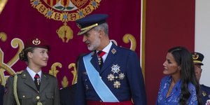 Η πριγκίπισσα Λεονόρ με τους γονείς της 