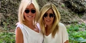 Η Λίζα Δουκακάρου με την αδερφή της Εύα