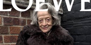 Η Μάγκι Σμιθ είναι το νέο πρόσωπο της Loewe