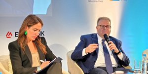 Η Δόμνα Μιχαηλίδου και ο Γενικός Διευθυντής Επικοινωνίας του Ομίλου Intrakat, Γιώργος Τσαπρούνης