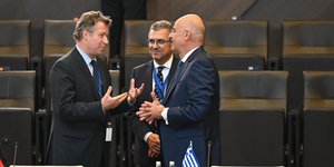 Ο Νίκος Δένδιας στη σύνοδο του ΝΑΤΟ