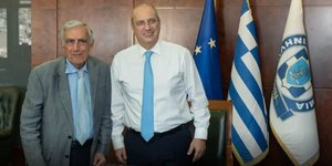 Συνάντηση του Υπουργού Προστασίας του Πολίτη, Γιάννη Οικονόμου, με τον Πρόεδρο της Αρχής Προστασίας Δεδομένων Προσωπικού Χαρακτήρα, Κώστα Μενουδάκο