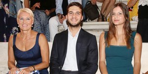 Η Νατάσα Παζαΐτη με τα παιδιά της