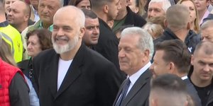 Στιγμιότυπο από τα εγκαίνια της τελετής