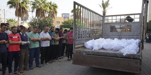 σακοι νεκροι φορτηγο 