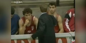 Ο Σιγάλας εξηγεί το περιστατικό με το μπουκάλι από τον Γιάννη Ιωαννίδη -«Εκείνη τη στιγμή έφταιγα εγώ»