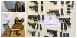 Σύλληψη 22χρονου στα Σπάτα που είχε ένα οπλοστάσιο στο σπίτι του