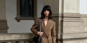 Γαλλίδα με σακάκι