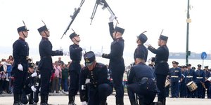 Θεσσαλονίκη, ασκήσεις με όπλα