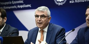 Ο υφυπουργός Εργασίας Πάνος Τσακλόγλου