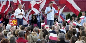 Πολωνία: O πρώην πρωθυπουργός και επικεφαλής του κεντρώου κόμματος Πολιτική Πλατφόρμα (PO) Ντόναλντ Τουσκ σε πολτική εκδήλωση ενόψει των εθνικών εκλογών / Φωτογραφία: AP