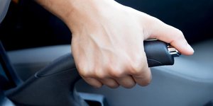 Χειρόφρενο αυτοκίνητο