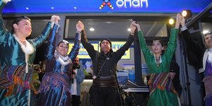 Ποντιακό γλέντι από το ΛΟΤΤΟ σε κατάστημα ΟΠΑΠ της Βέροιας