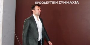 Σε εξέλιξη η συνεδρίαση της Πολιτικής Γραμματείας