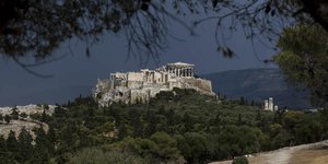 Ακρόπολη από μακριά
