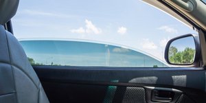 Ανοιχτά παράθυρα αυτοκίνητο