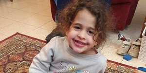 Η 4χρονη Αμπιγκέιλ Ίνταν, που απελευθερώθηκε από τη Χαμάς 