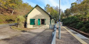 Το πανέμορφο σπίτι στον σιδηροδρομικό σταθμό Beasdale