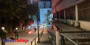 ΜΑΤ κυνηγούν αντιεξουσιαστές στο ΑΠΘ