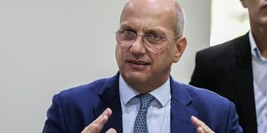 Γιάννης Οικονόμου